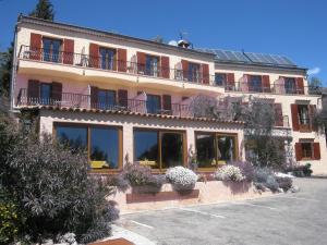 Hotels Les Belles Terrasses : photos des chambres