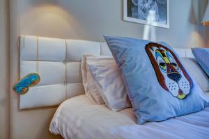 Tiffanys - Coorie Doon Stays