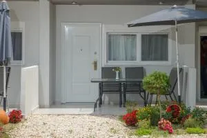 Akti Alegra Apartment II - Lagomandra