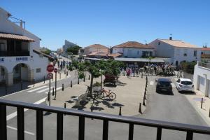 Appartements Appartement Camargue : Appartement avec Balcon