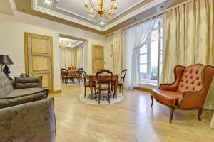 Luxury Pilies Avenue Apartment