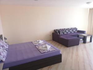 Rose Garden Omax Apartments