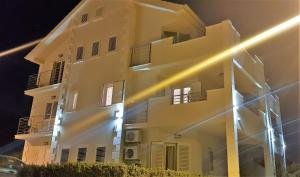 Hvar de luxe apartments 1