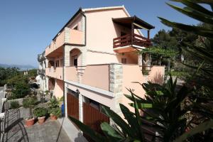 Bridgeview apartment