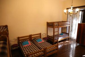 Private Rooms in the City Center - Chonqadze 9