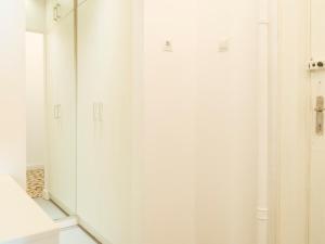 Alba Apartment on Calea Victoriei