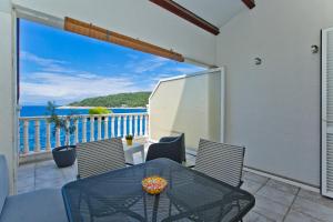 Luxury Bellavista Amazing sea Holidays with Private Beach & Parking