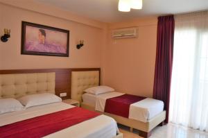 Double Room with Sea View room in Hotel Virginia