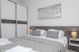 Villa Mel Mari luxury apartments with pool