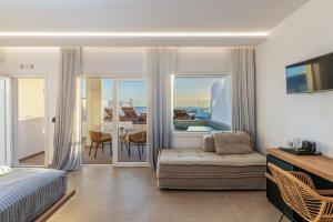 Junior Suite with Outdoor Pool Spa & Sea View room in Avra Mykonos