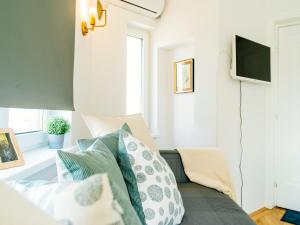 City retro studio in the middle of Old Town