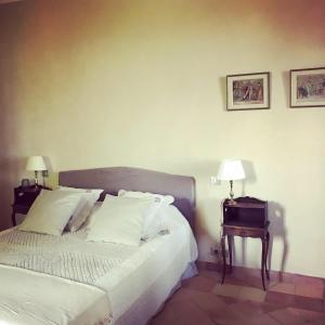 B&B / Chambres d'hotes CHATEAU DES SALLES : photos des chambres