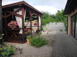Apartments near old town with private parking