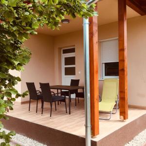 Chata Konrad Apartman Balatonmáriafürdő Maďarsko