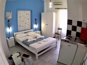 Apanemia Rooms Syros Greece