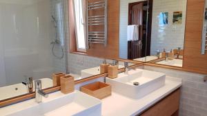 Villa Sequoia - Beach and Lake Private Holidays