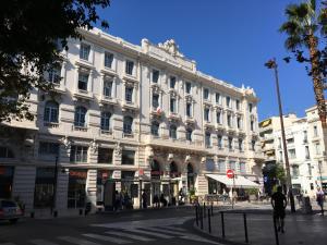 Appartements Cosy One-Bedroom Apartment -StayInAntibes- Le Cosy : photos des chambres