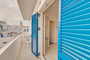 Paris Rooms Antiparos Greece