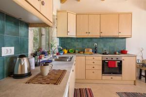 Davids Villas - Private Pool & Scenic Surroundings, by ZanteWize