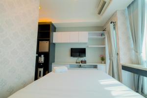 Best Price Studio Apartment at Capitol Park Residence By Travelio