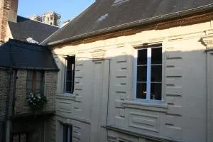 乐瑞富居科德利埃酒店 - Vorges