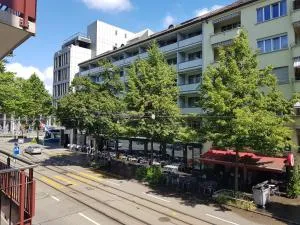 Doubleroom close to lake in Citycenter - 塔尔维尔