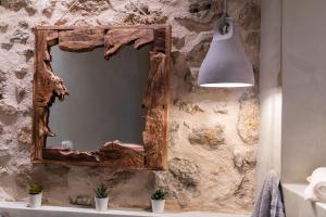 Amelia & Nicholas Stone Houses