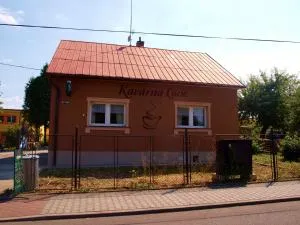 卡瓦尔纳露西乌布图瓦尼酒店 - 卡尔维纳