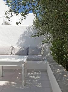 Yiannis Studios Paros Greece