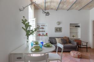 Roman Forum Cozy Apartment