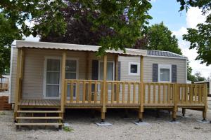 Campings Camping des Joyeux Campeurs : photos des chambres