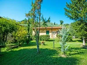 Holiday Home Villetta Il Biancospino by Interhome - La Collina