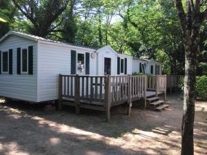 Campings Camping la Rouviere : photos des chambres