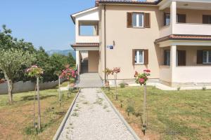 Apartment Damir for 8 Labin-Rabac