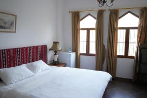 Date Palm Inn
