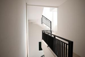 RedDoorz near Taman Palem