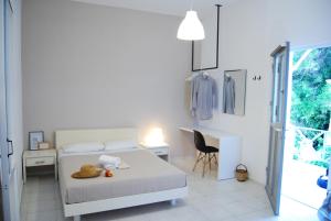 Galini Rooms & Apartments Syros Greece