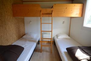 Campings Les Chalets de Condrieu : photos des chambres