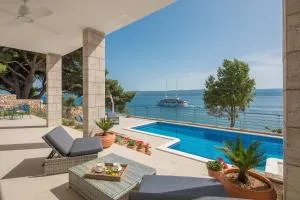 Absolute Beach Villa - Ravnice