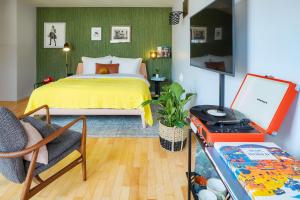 Large Double Room room in Max Brown 7th District