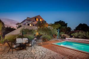 Apartments Dalmatinska Kuća