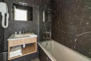 Hotels Hotel Le Galion : photos des chambres