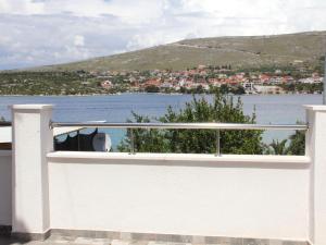 Charming Apartment in Greba tica with Terrace