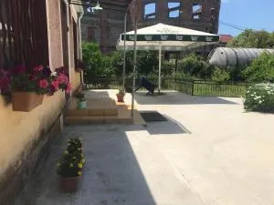 Guest house Mahadzhirov - Sukhum