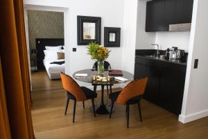 Hotels Hotel Cardinal Bordeaux Centre : photos des chambres