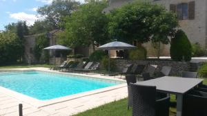 Maisons de vacances Gites La Peyrouliere : photos des chambres