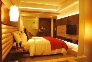 Maya Hotel