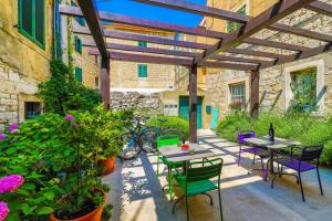 Apartments Veig Palace 