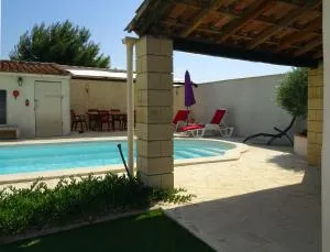Studio l'Obrador 25 m2 - Cuisine & terrasse - accès piscine - Laure-Minervois