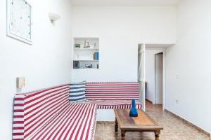 Avgoustis stone house